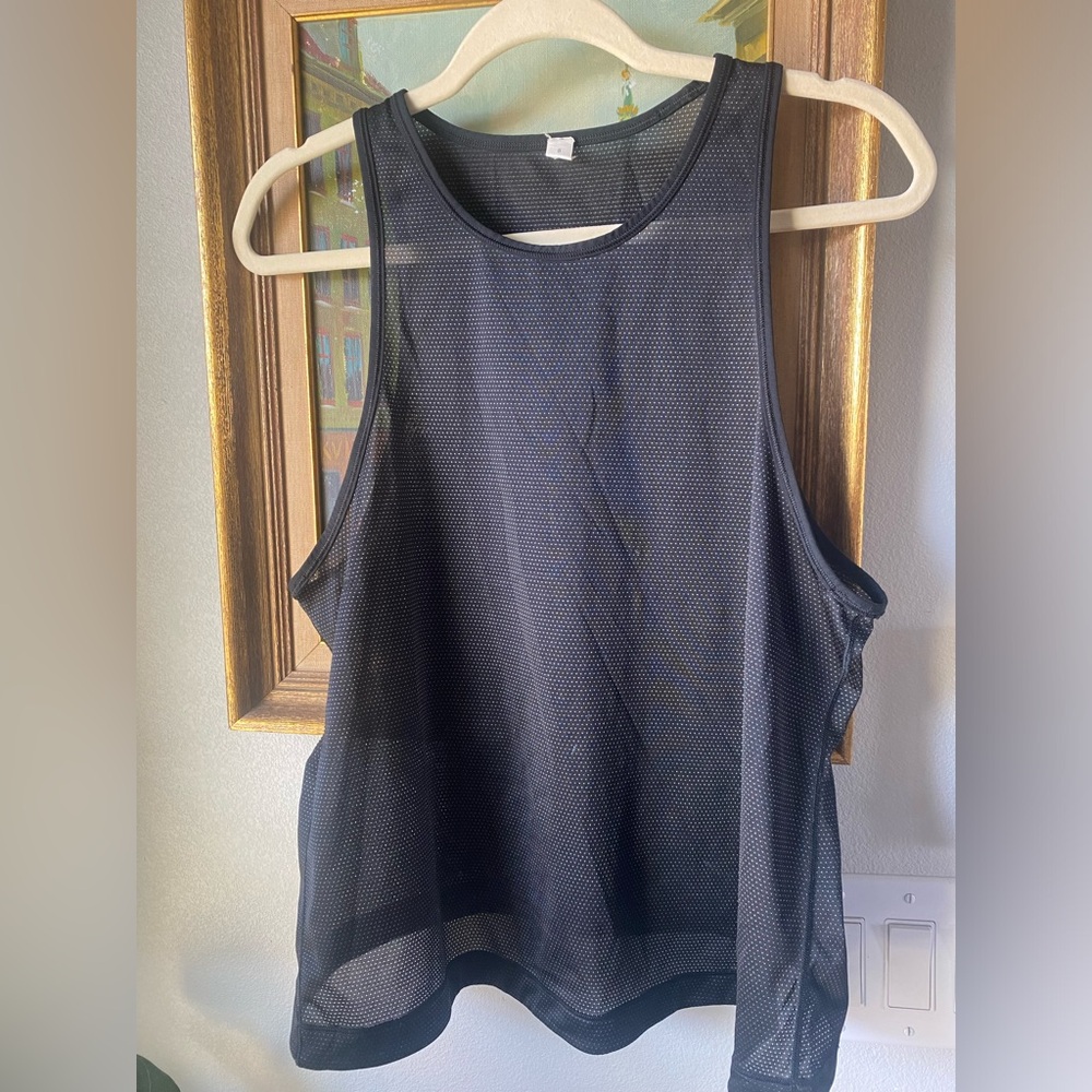 Lululemon Tank Top Women 8 Black Mesh Breathable Relaxed Fit Athletic Top